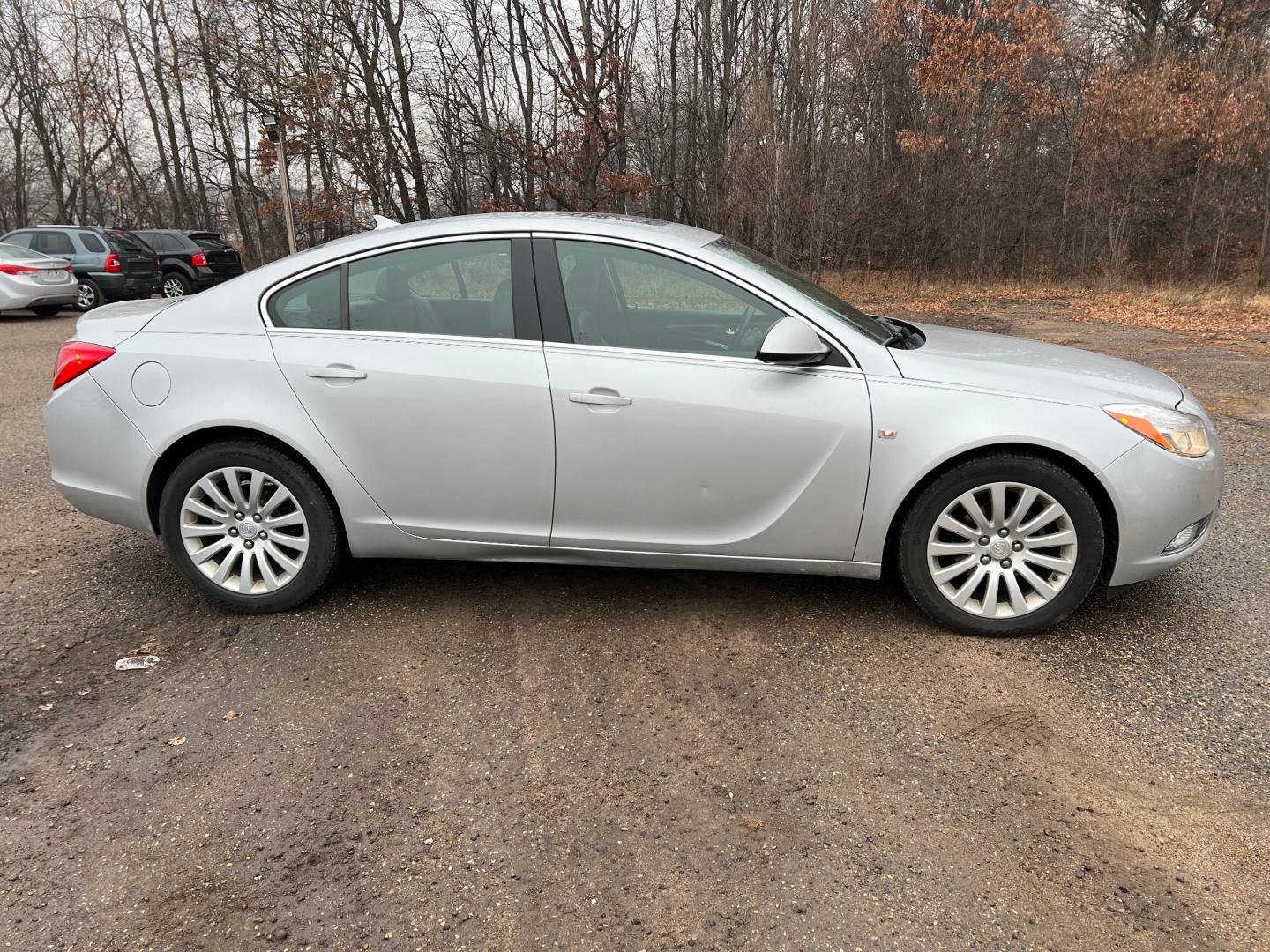 2011 Buick Regal (2G4GS5EC2B9) , located at 17255 hwy 65 NE, Ham Lake, MN, 55304, 0.000000, 0.000000 - Photo#3